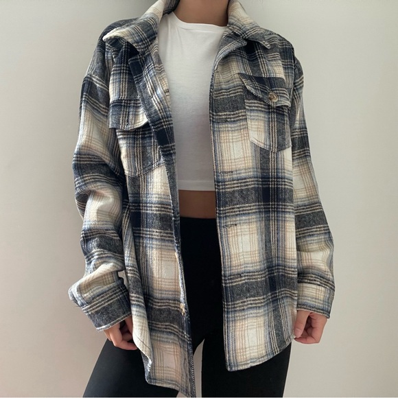 LA Hearts Oversized Plaid Shacket - Picture 1 of 8